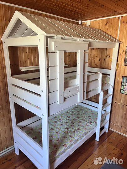 Двухъярусная кровать бу с матрасами