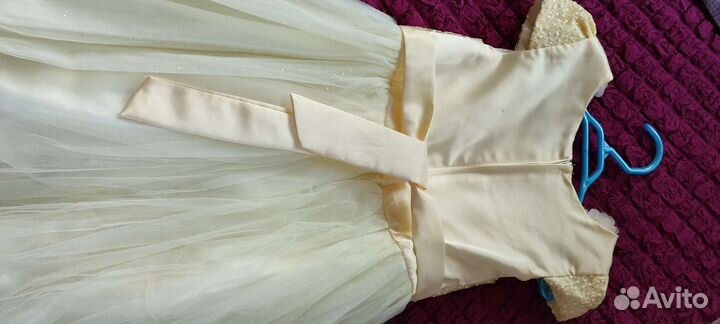 Платье праздничное