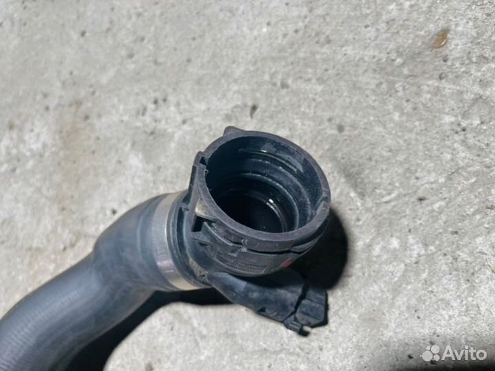 Патрубок радиатора правый Bmw 7 F02 N63B44A 2011