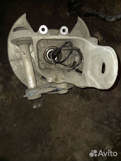 Задние поворотные кулаки BMW X5 E70