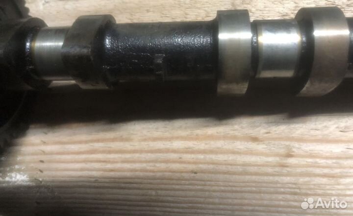 Распредвал на Mazda