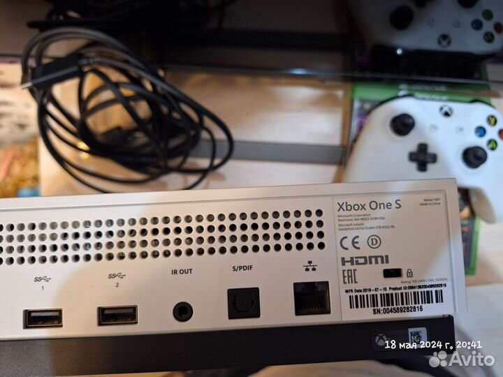 Xbox one s 1tb с играми