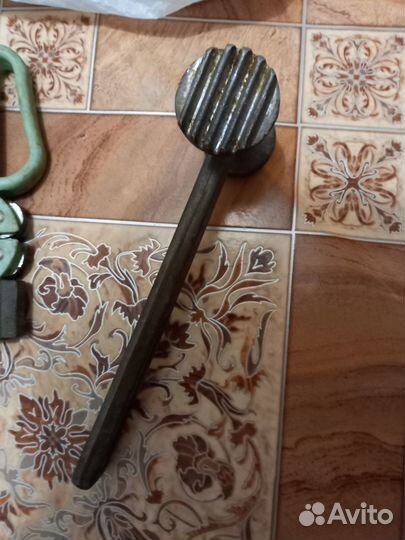 Арт-2.04) Молоток для мяса б\у, целый