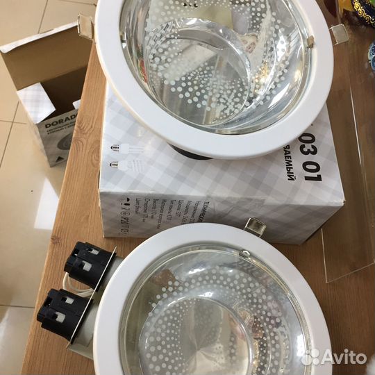 Светильник потолочный