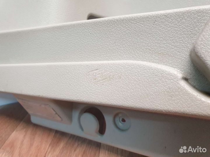 Обшивка багажника задняя левая Renault Sandero 2