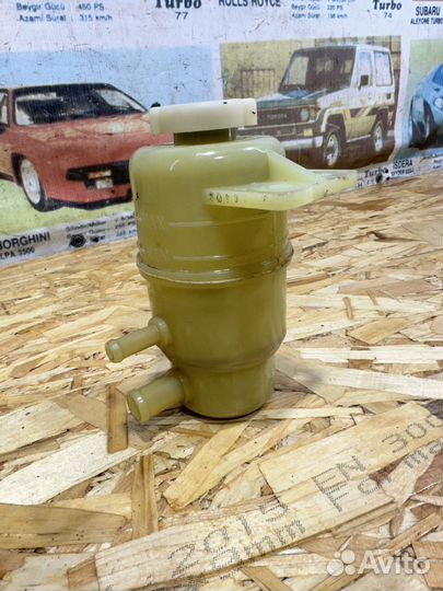 Бачок Гур Мицубиси Лансер 10