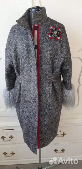 Нарядное зимнее пальто