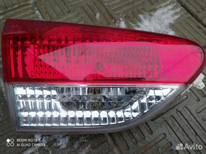Фонарь задний левый и правый для Тойота Wich 2010г