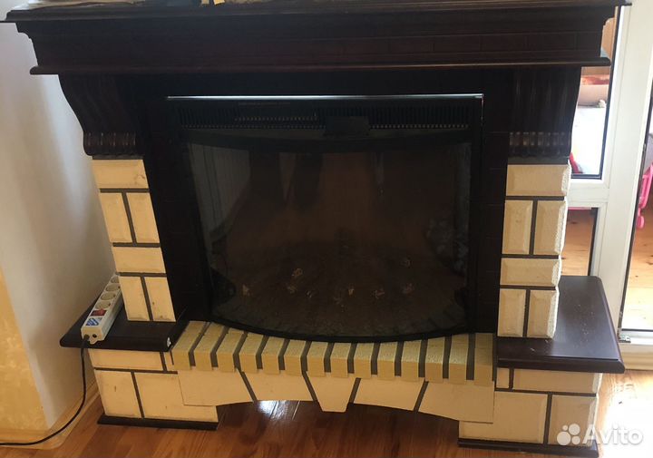 Электрокамин с эффектом пламени бу