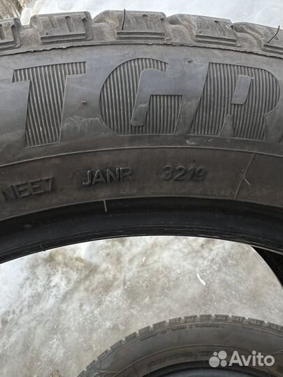 Goodyear EfficientGrip SUV 4x4 235/55 R19