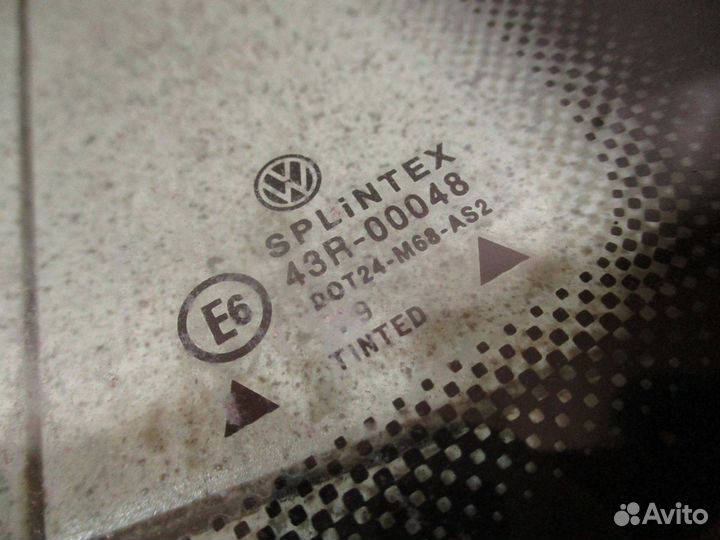 Стекло кузовное глухое левое VW Passat (B5)
