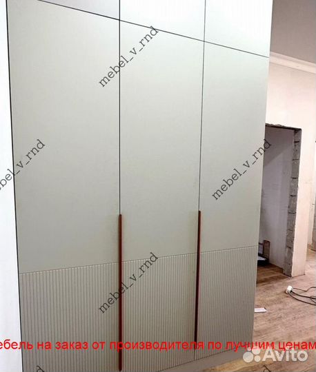 Шкаф распашной на заказ