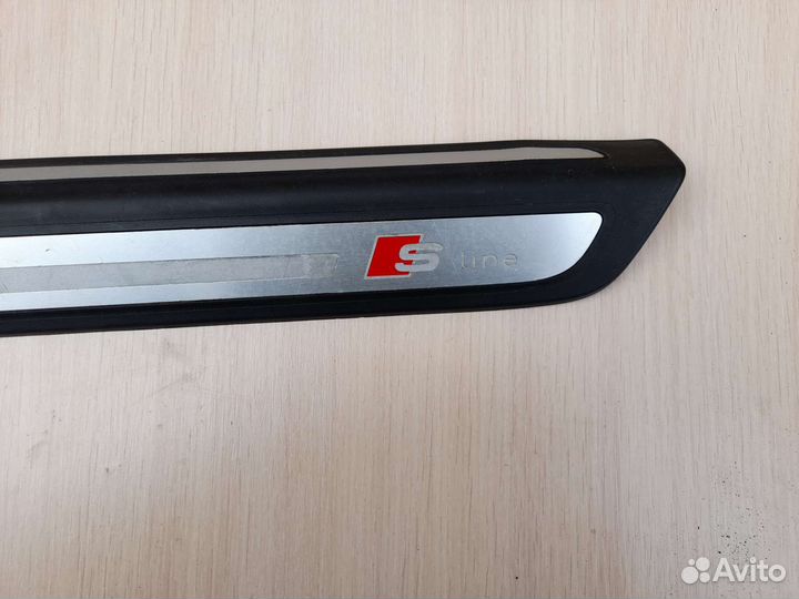 Накладка порога внутренняя передняя левая Audi Q5