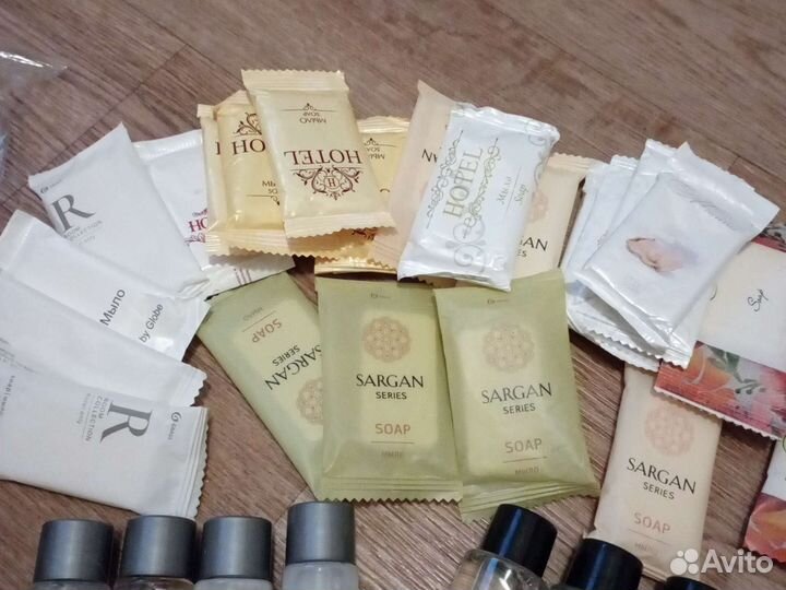 Набор косметики для отеля, путешествий