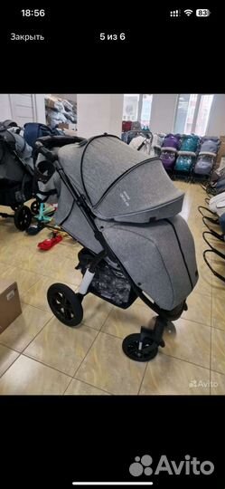 Прогулочная коляска новая