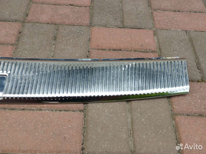 Накладка багажника Volkswagen touareg gp 2009г