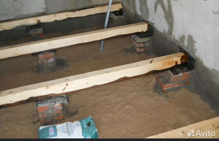 Бригада строителей