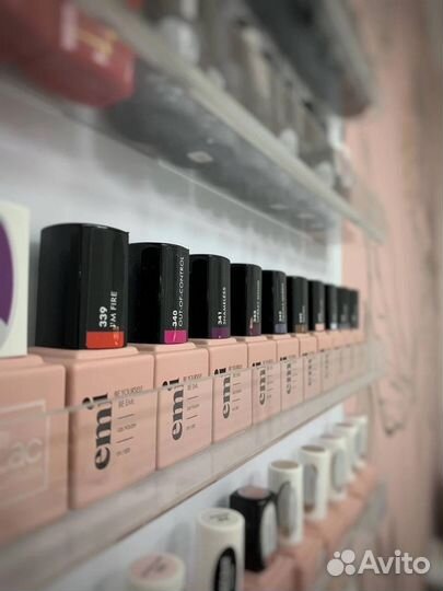 Маникюр педикюр