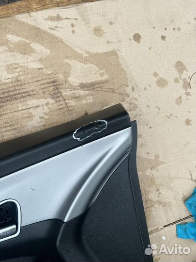 Обшивка двери передняя левая Opel Mokka