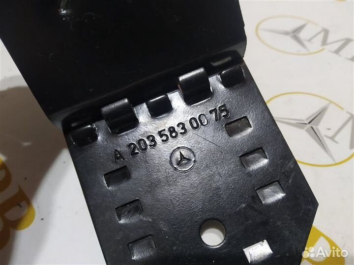 Упор противооткатный Mercedes S-Class W221