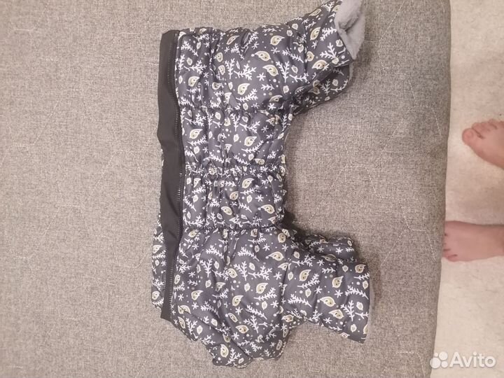 Зимний комбинезон для маленькой собаки