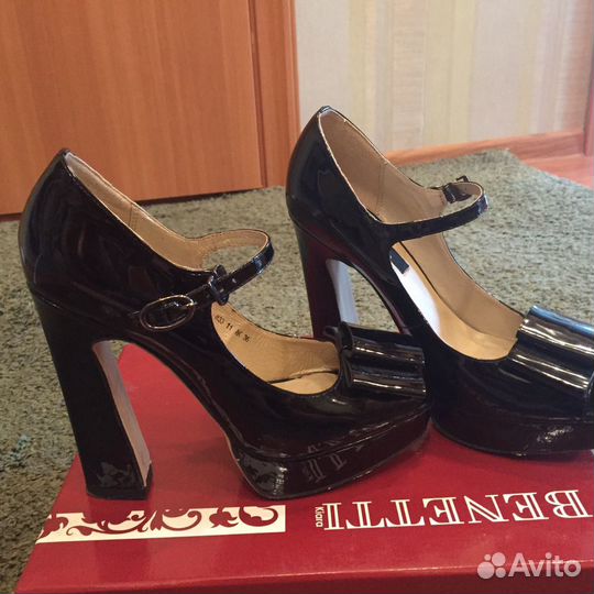 Туфли лак