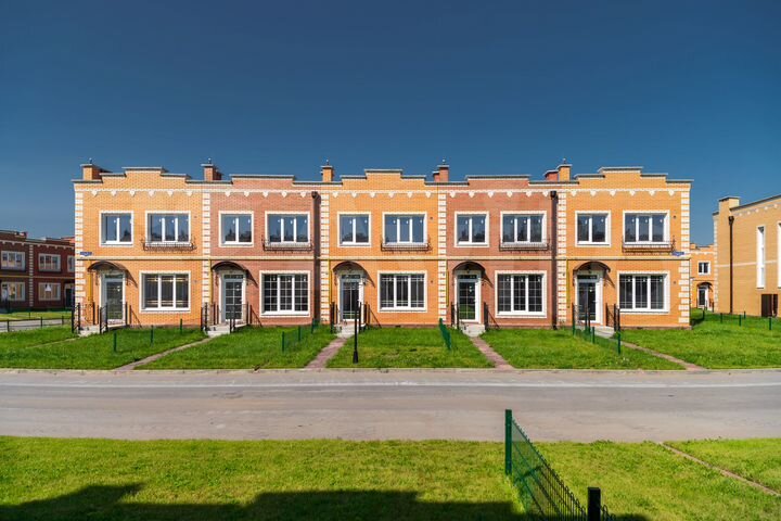 Таунхаус 57,6 м² на участке 1 сот.