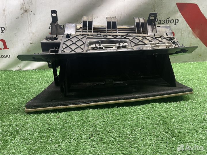 Бардачок ящик BMW e90 3er бмв 7075479