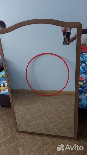 Зеркало настенное