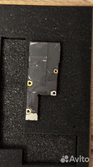 Материнская плата на iPhone XS