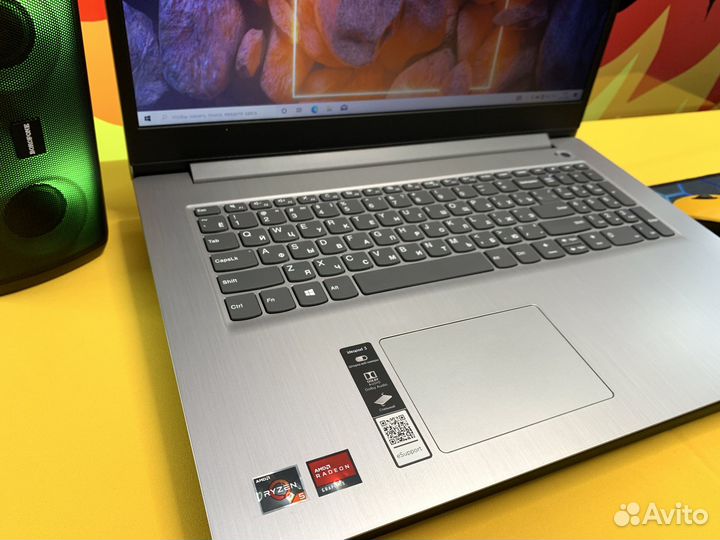 Ультрабук для дизайна Lenovo - AMD Ryzen 5