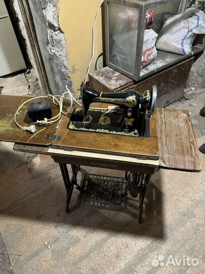 Швейная машинка