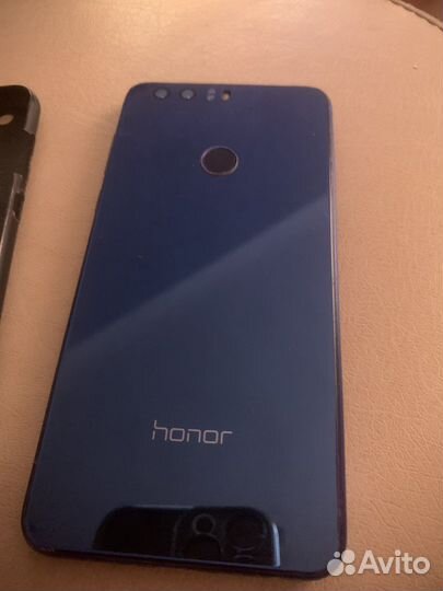 Телефон honor 8