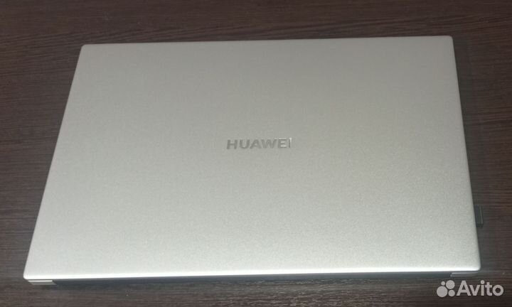 Ноутбук Huawei Matebook d14 на i5 +чехол,мышка