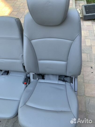 Сиденья Hyundai Grand starex