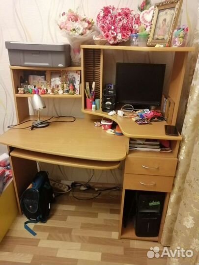 Компьютерный стол