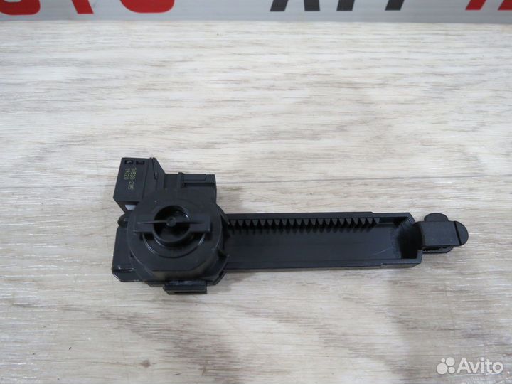 Амортизатор вещевого ящика BMW 3 G20