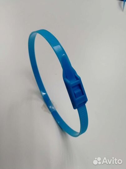 Цветные хомуты (стяжки) для лабиринта