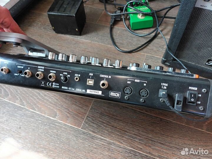 Гитарный ламповый процессор Zoom G7.1ut