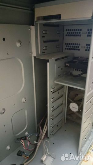 Корпус InWin EAR007