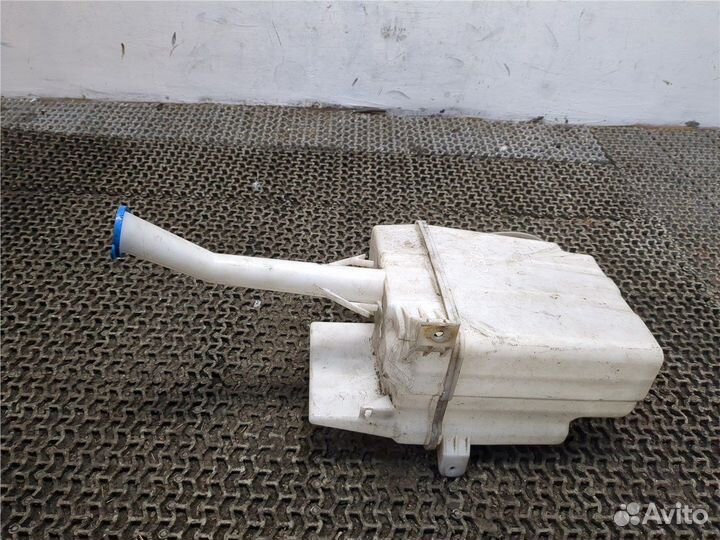 Бачок омывателя Toyota Corolla E12, 2005