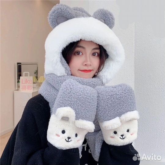 Женские меховые шапки