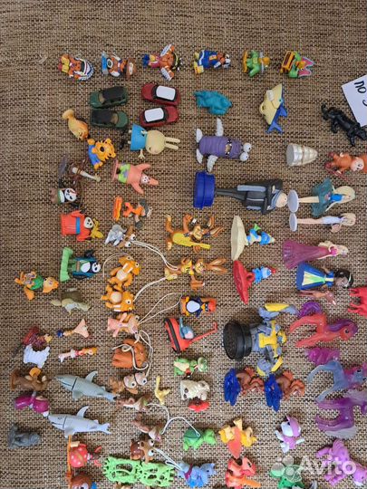 Киндер сюрприз 90 х Ландрин чупа чупс