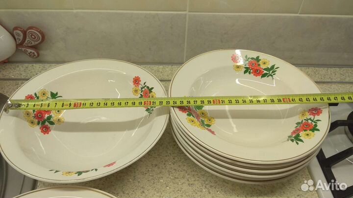 Тарелки, салатники, селёдочницы, супница