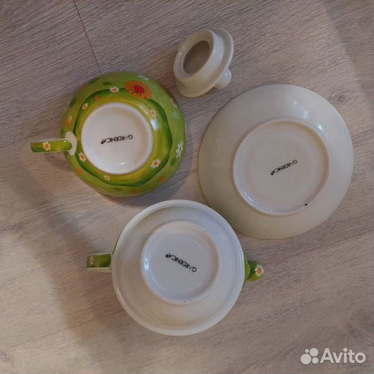 Чашка и чайник