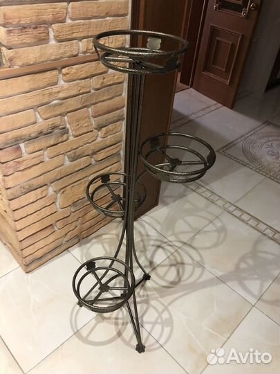 Подставка для цветов напольная