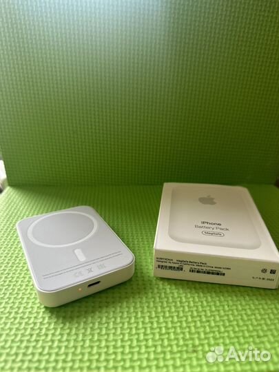 Powerbank для apple на 5000 ма беспроводной