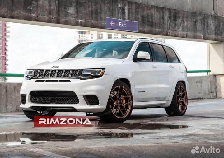 Кованые диски R22 на Jeep Grand Cherokee