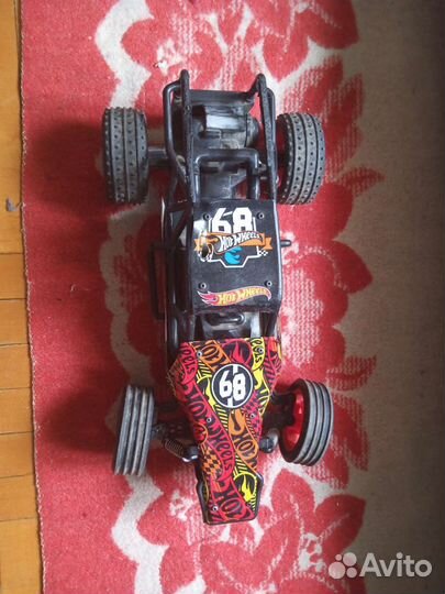 Машина на радиоуправлении для дрифта