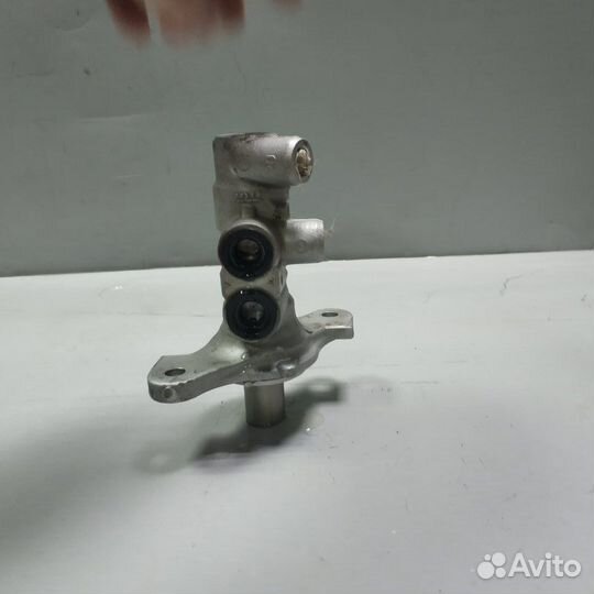 Главный тормозной цилиндр Renault Sandero 2 K7M812